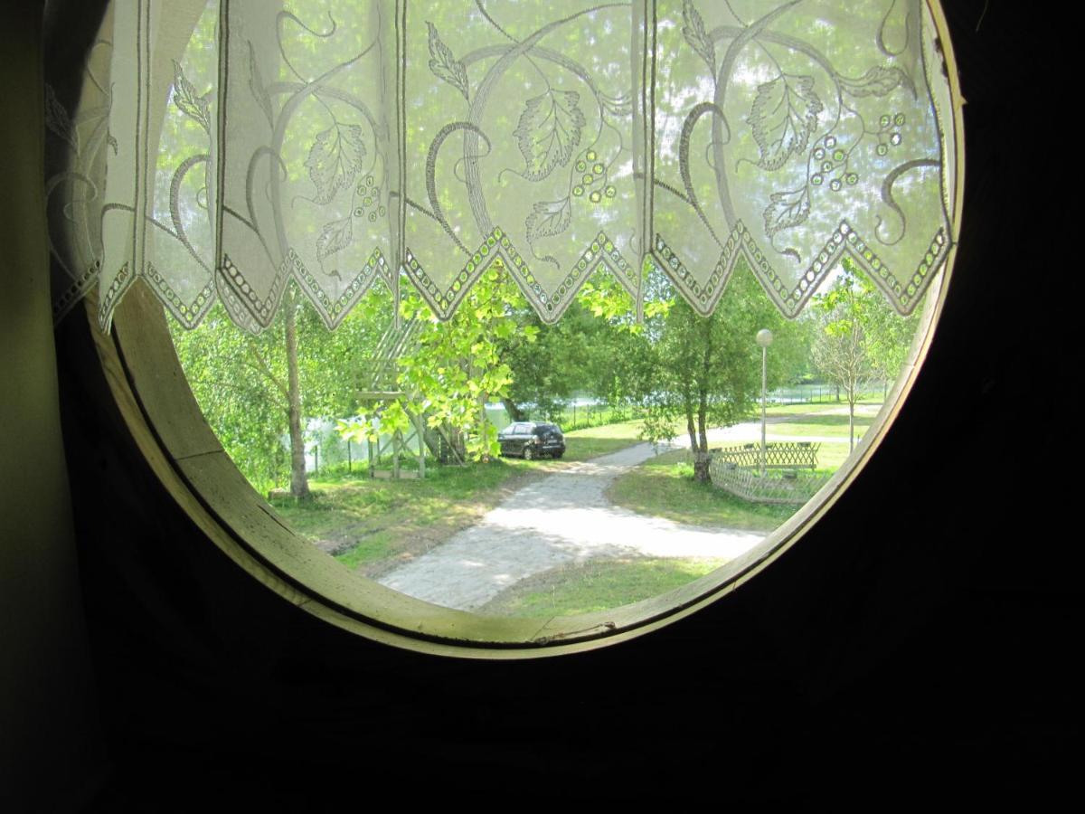 Camping Belle Riviere Chaniers Exterior photo