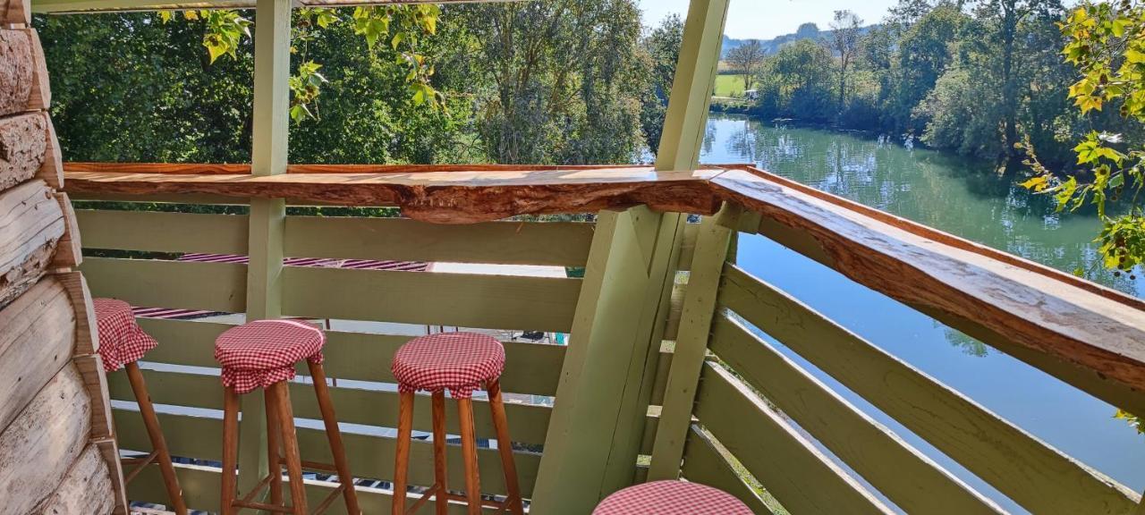Camping Belle Riviere Chaniers Exterior photo