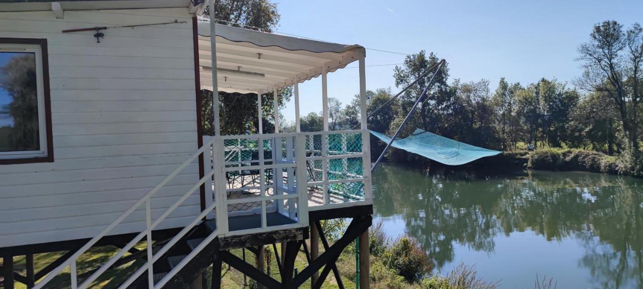 Camping Belle Riviere Chaniers Exterior photo