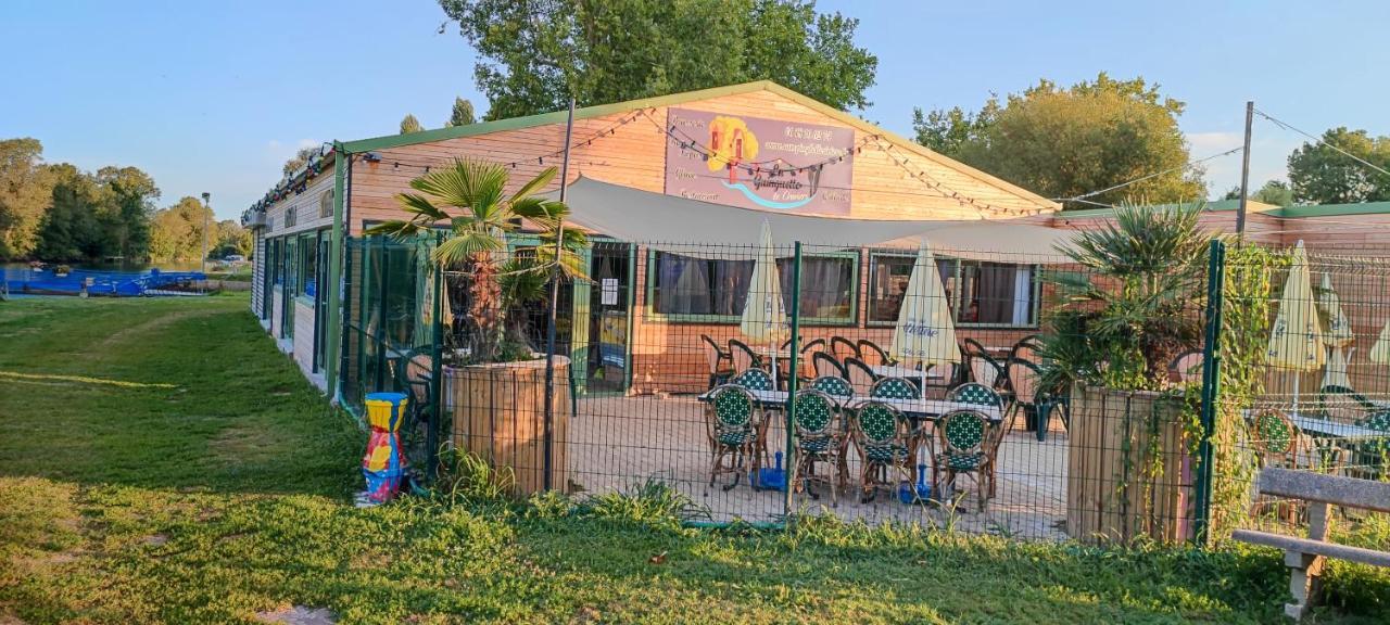 Camping Belle Riviere Chaniers Exterior photo