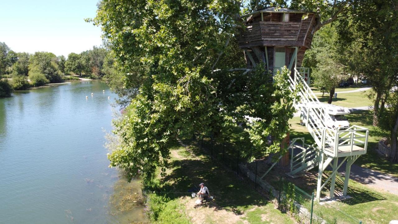 Camping Belle Riviere Chaniers Exterior photo